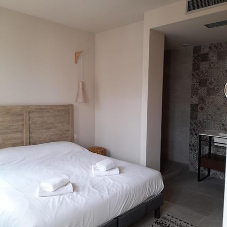 Apparts Et Lofts Bistrot Des Alpilles Сен-Реми-де-Прованс Экстерьер фото