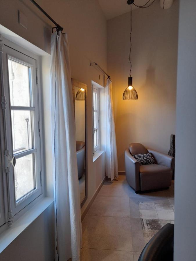 Apparts Et Lofts Bistrot Des Alpilles Сен-Реми-де-Прованс Экстерьер фото