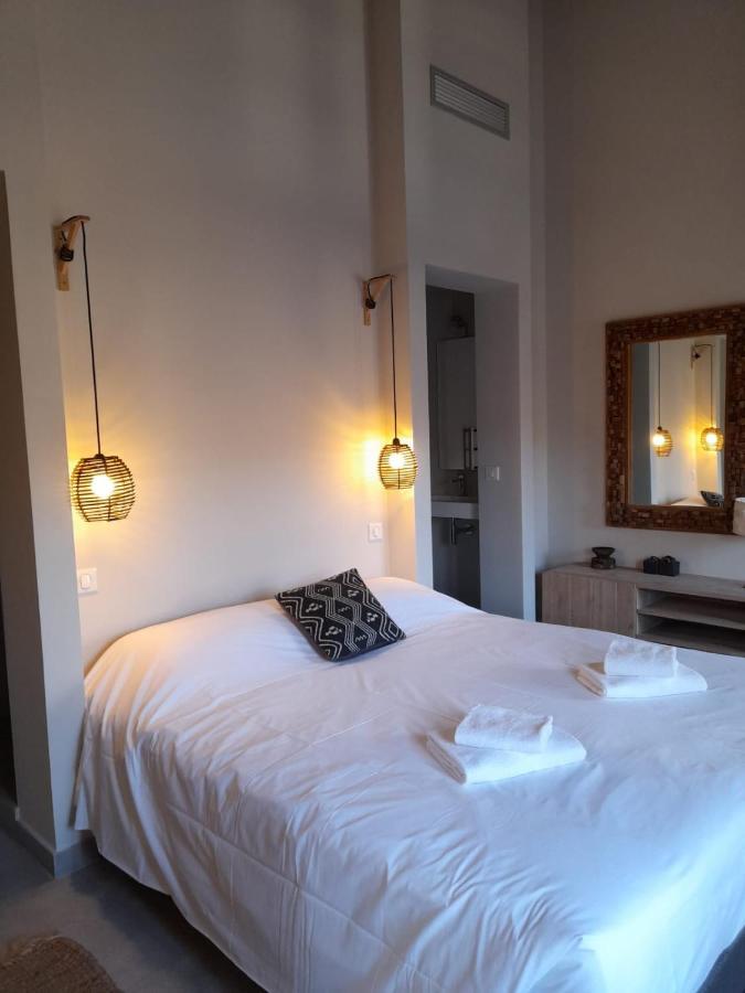 Apparts Et Lofts Bistrot Des Alpilles Сен-Реми-де-Прованс Экстерьер фото