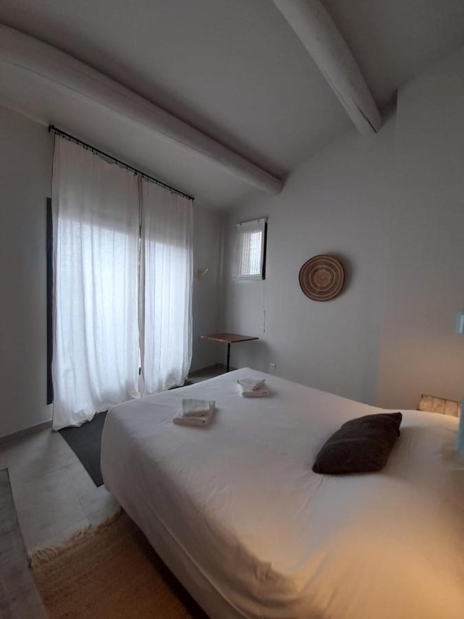 Apparts Et Lofts Bistrot Des Alpilles Сен-Реми-де-Прованс Экстерьер фото