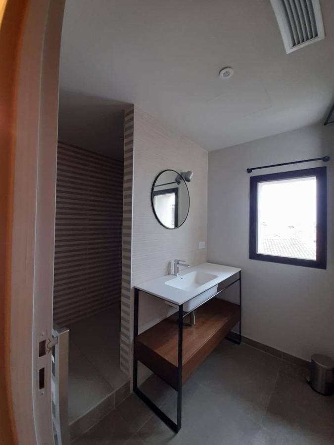 Apparts Et Lofts Bistrot Des Alpilles Сен-Реми-де-Прованс Экстерьер фото